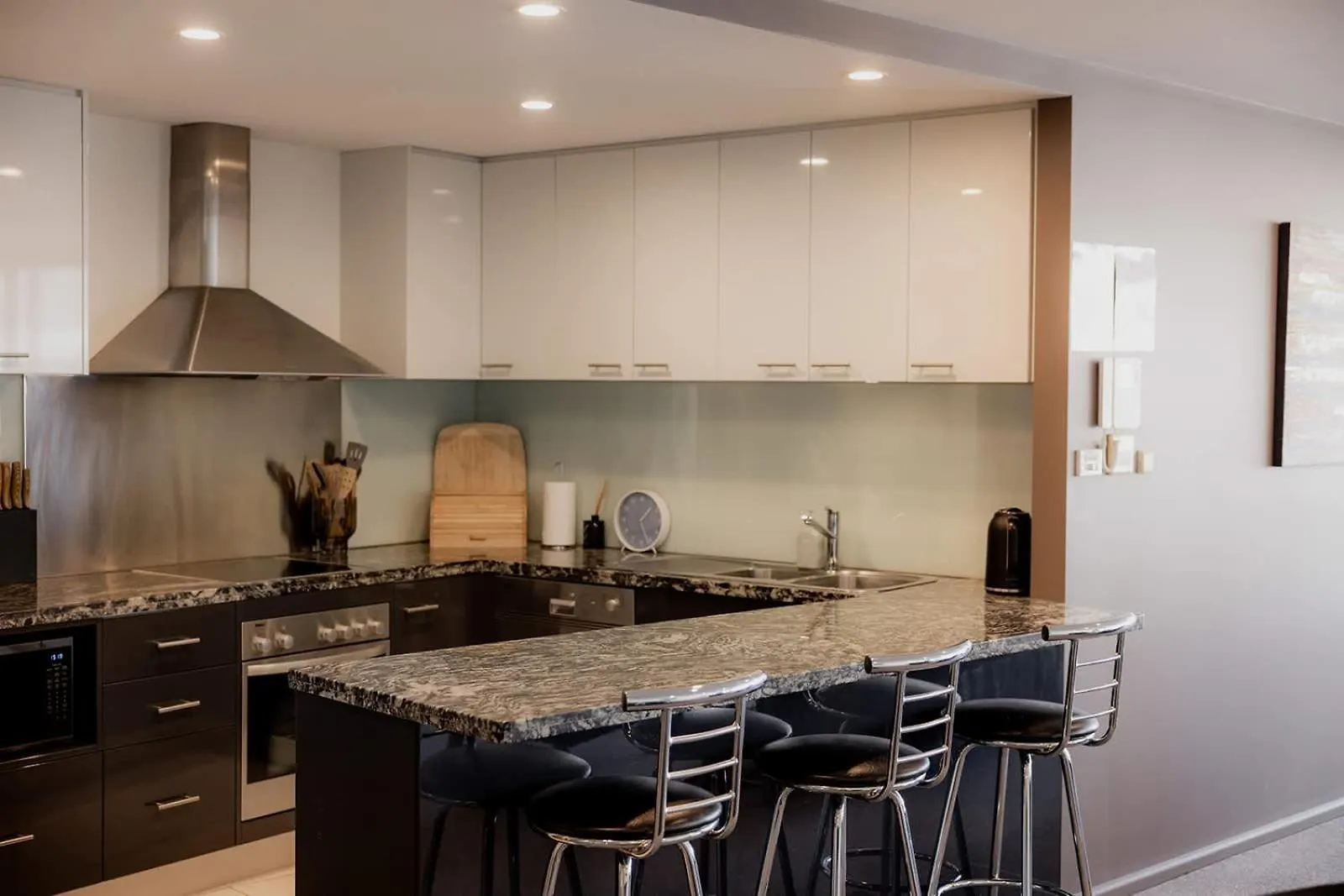 Inner-City 2 Bedroom Apartment - Perfectly Located Hobart