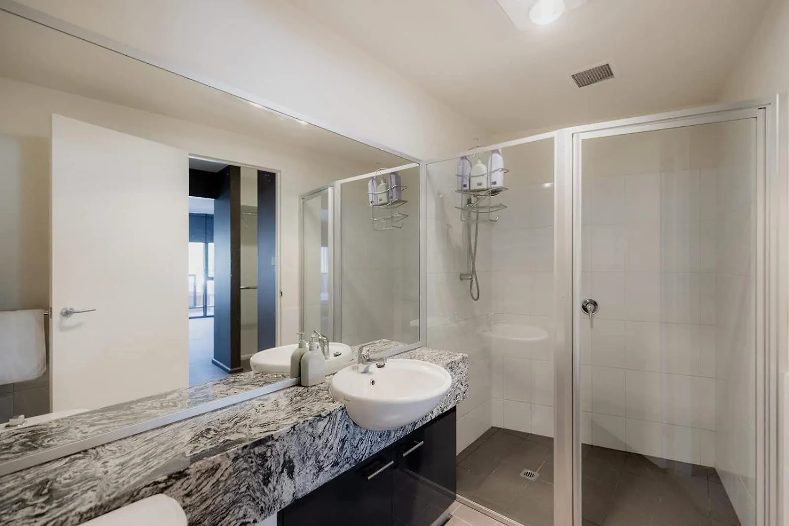 Inner-City 2 Bedroom Apartment - Perfectly Located Hobart Australia